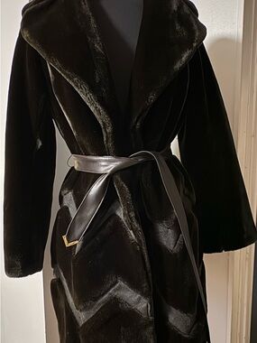 BORGAZIA Black Faux Fur Belted Wrap Coat with Chevron Leather Detail- Women's M